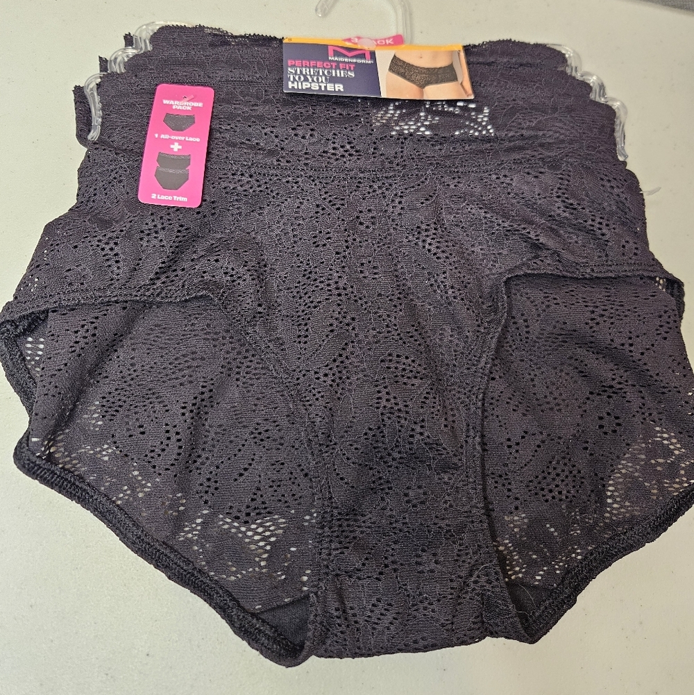 Maidenform hipster mid-rise full coverage Black With Lace Small 3 Pairs DM3SLH